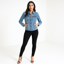 Jaqueta Jeans Cl�ssica em Denim Azul com Bolsos Frontais